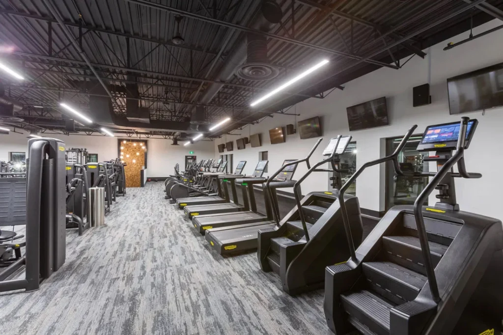 ویژگی‌های یک باشگاه بدنسازی بانوان ایده‌آل چیست؟